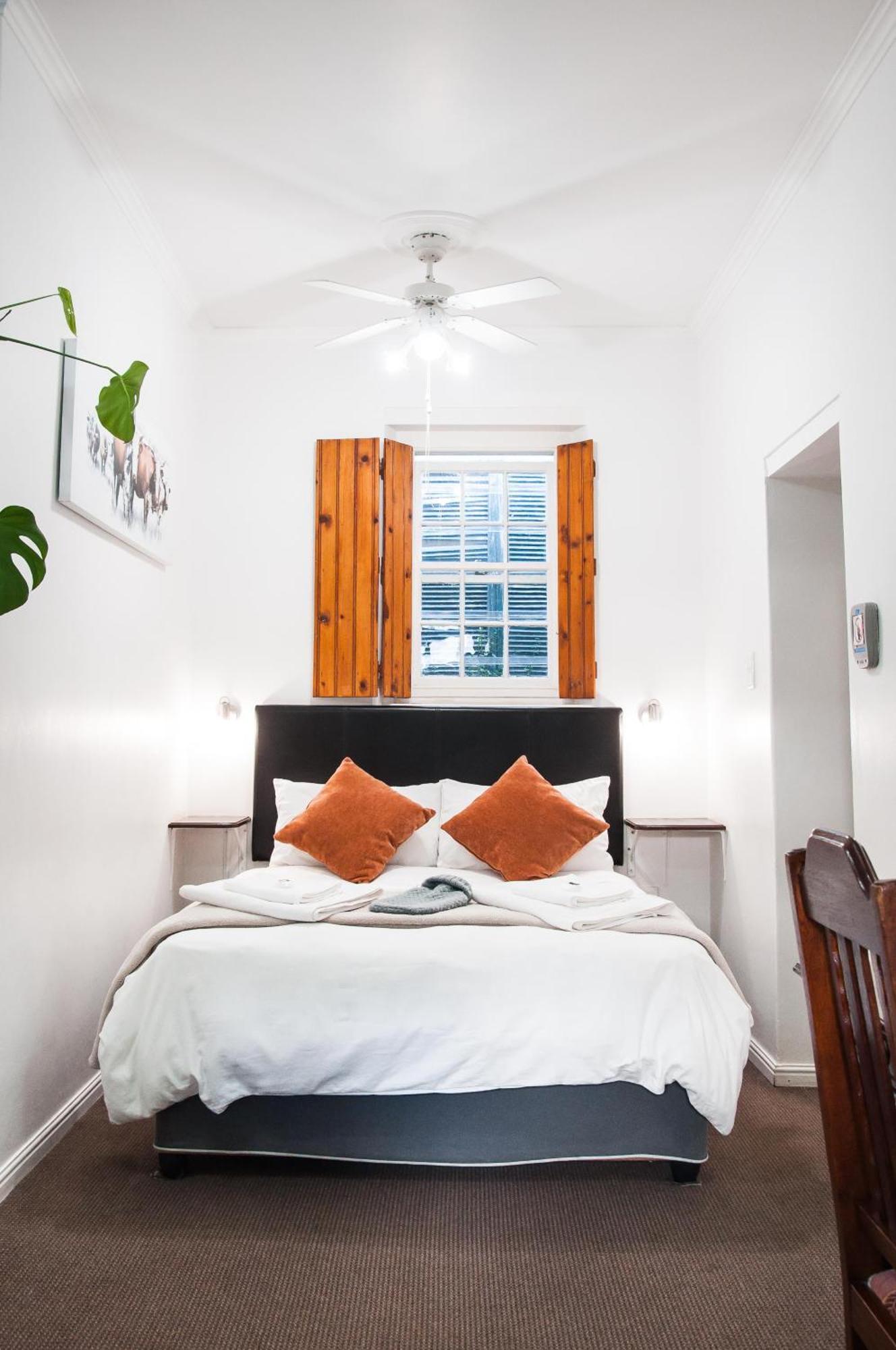 6 On Kloof Guest House Bredasdorp Eksteriør bilde